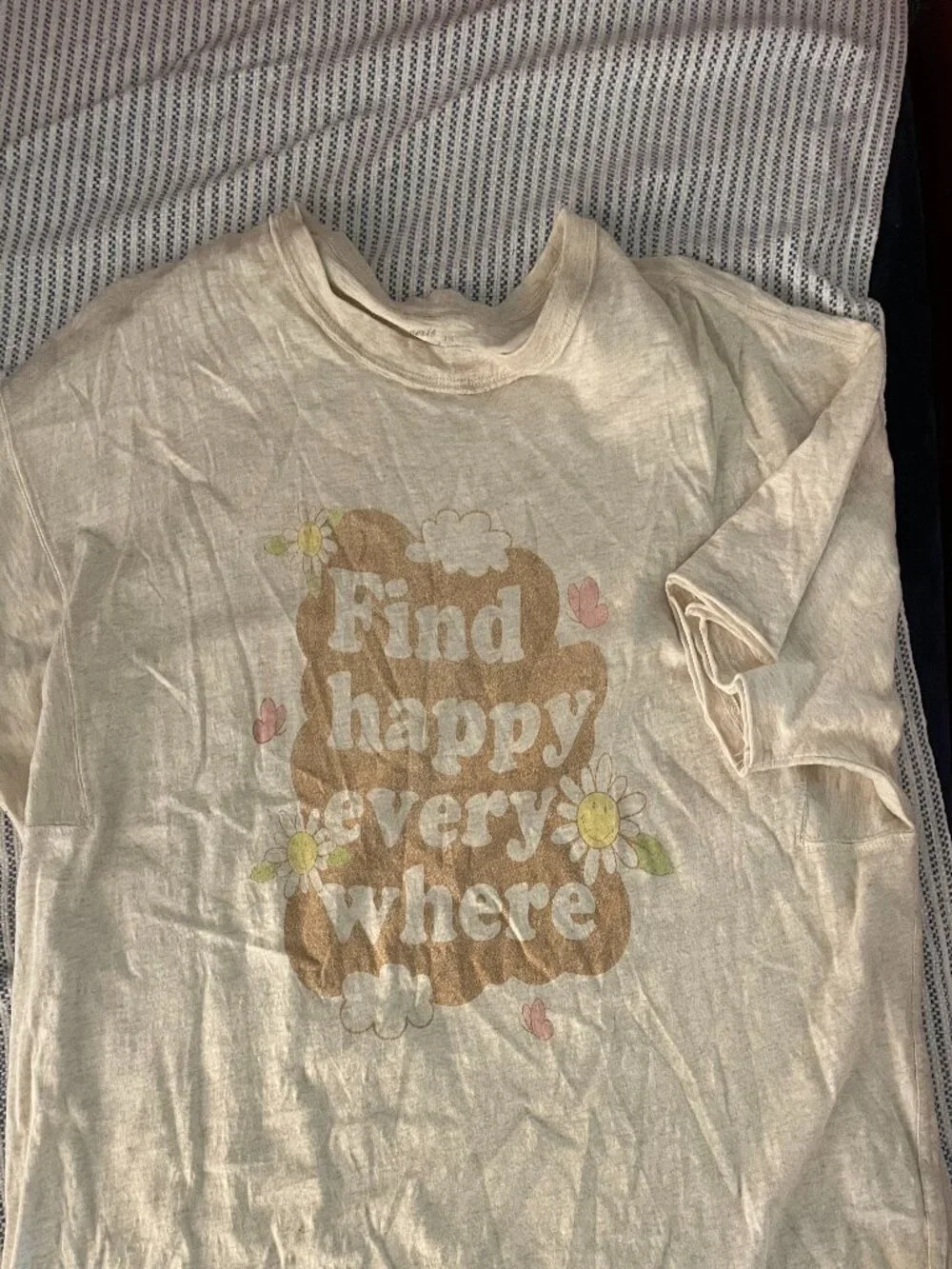Aerie Find Happy Everywhere Graphic Oversized Boyfriend Tee Heather Oatmeal - Picture 1 of 3